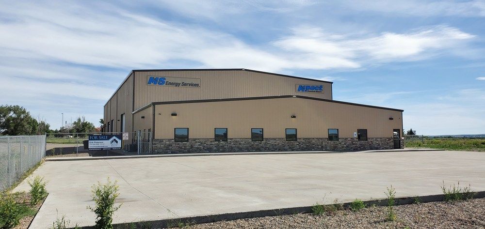 Functional +/-18,000+ SQ FT Shop on 3.11 Acres in Glendive, MT: 123 W Oregon Ln, Glendive, MT 59330